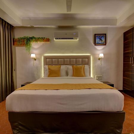 Elite Hotel 罗纳瓦拉 外观 照片