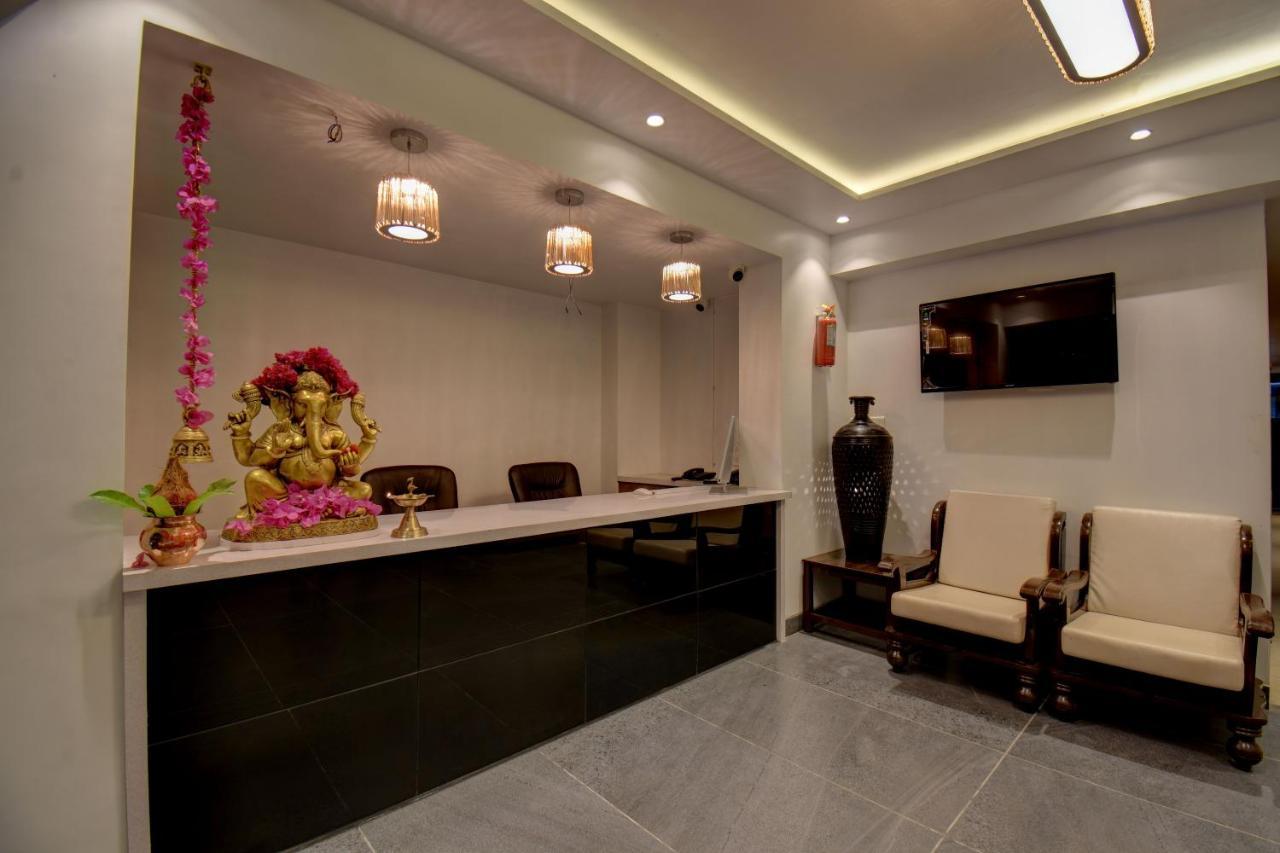 Elite Hotel 罗纳瓦拉 外观 照片