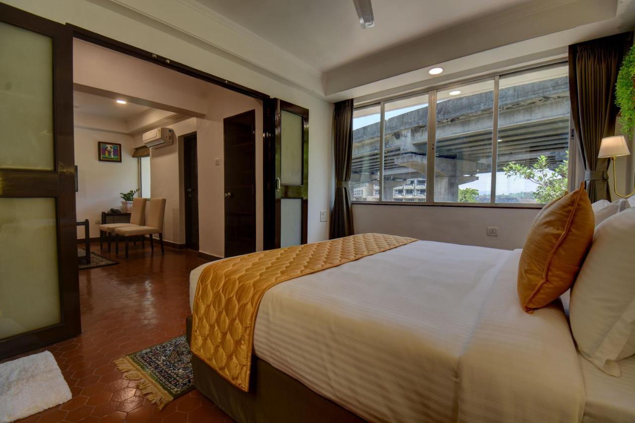 Elite Hotel 罗纳瓦拉 外观 照片