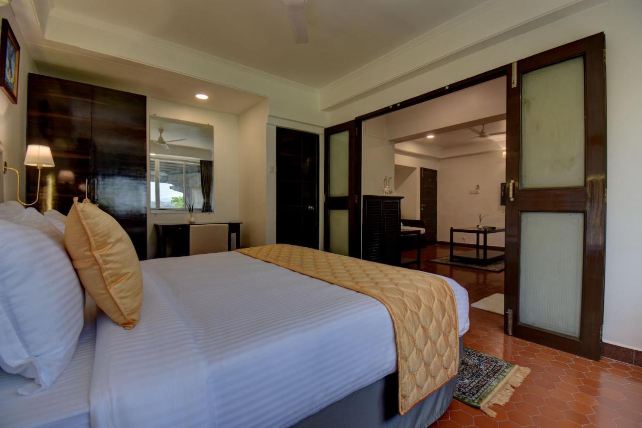 Elite Hotel 罗纳瓦拉 外观 照片