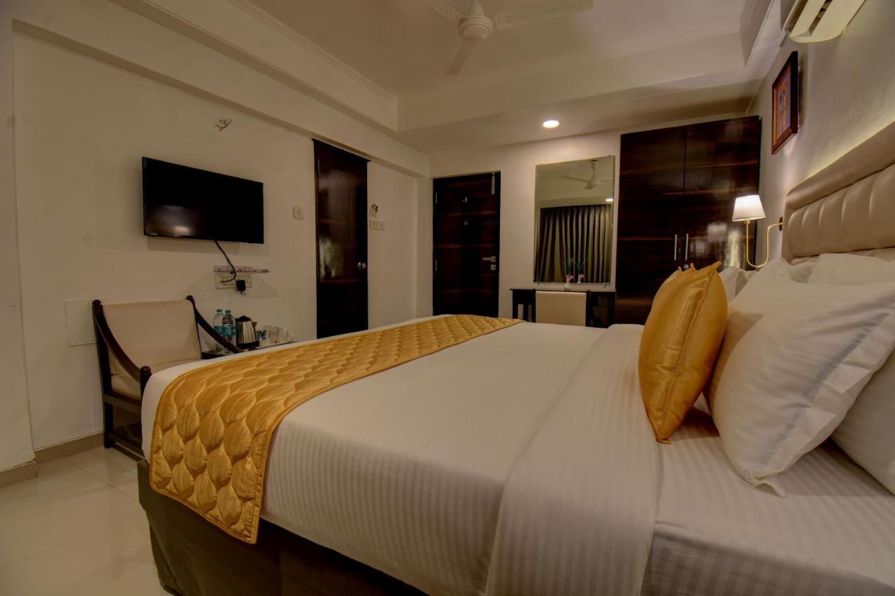 Elite Hotel 罗纳瓦拉 外观 照片