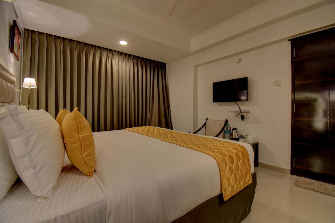Elite Hotel 罗纳瓦拉 外观 照片