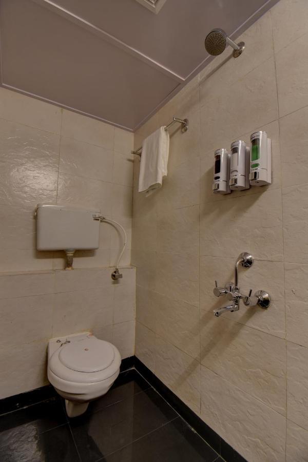 Elite Hotel 罗纳瓦拉 外观 照片